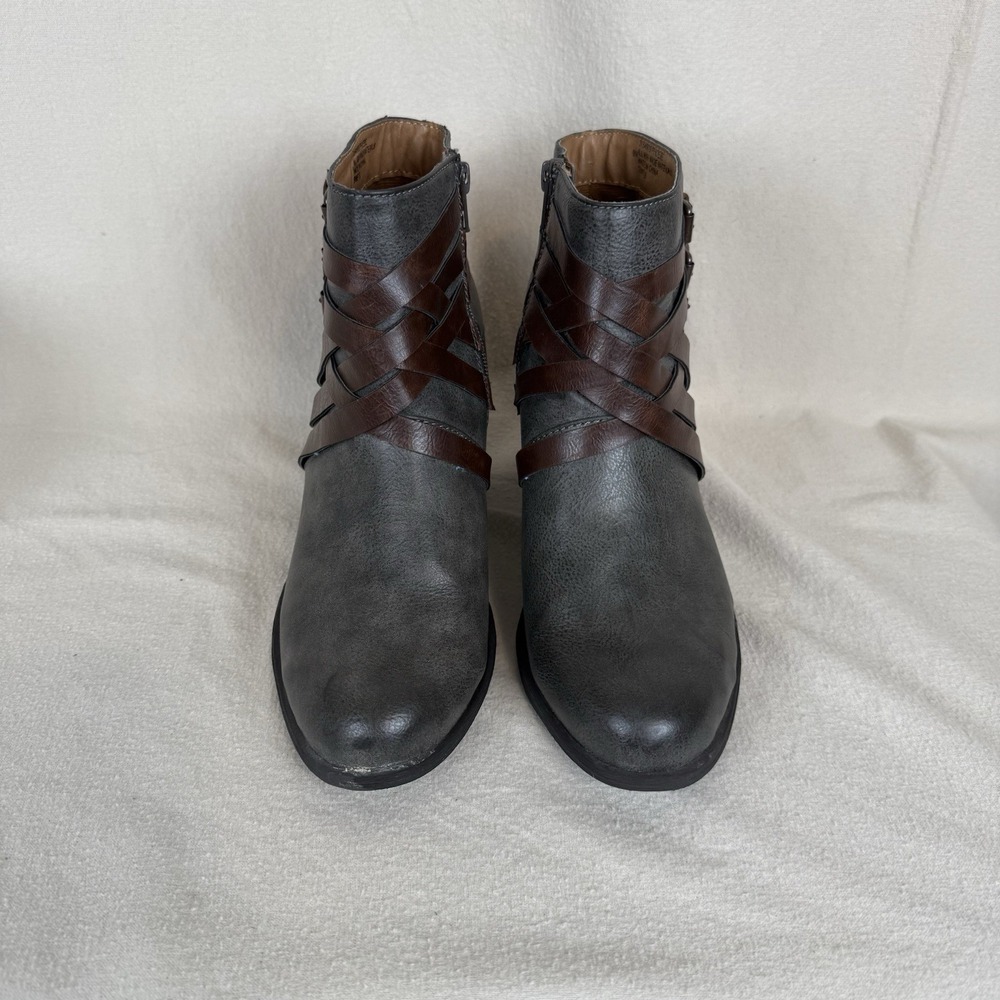 Euro‎ Soft Phoebe Boot 9M Gray With Brown Straps Vegan Comfortable